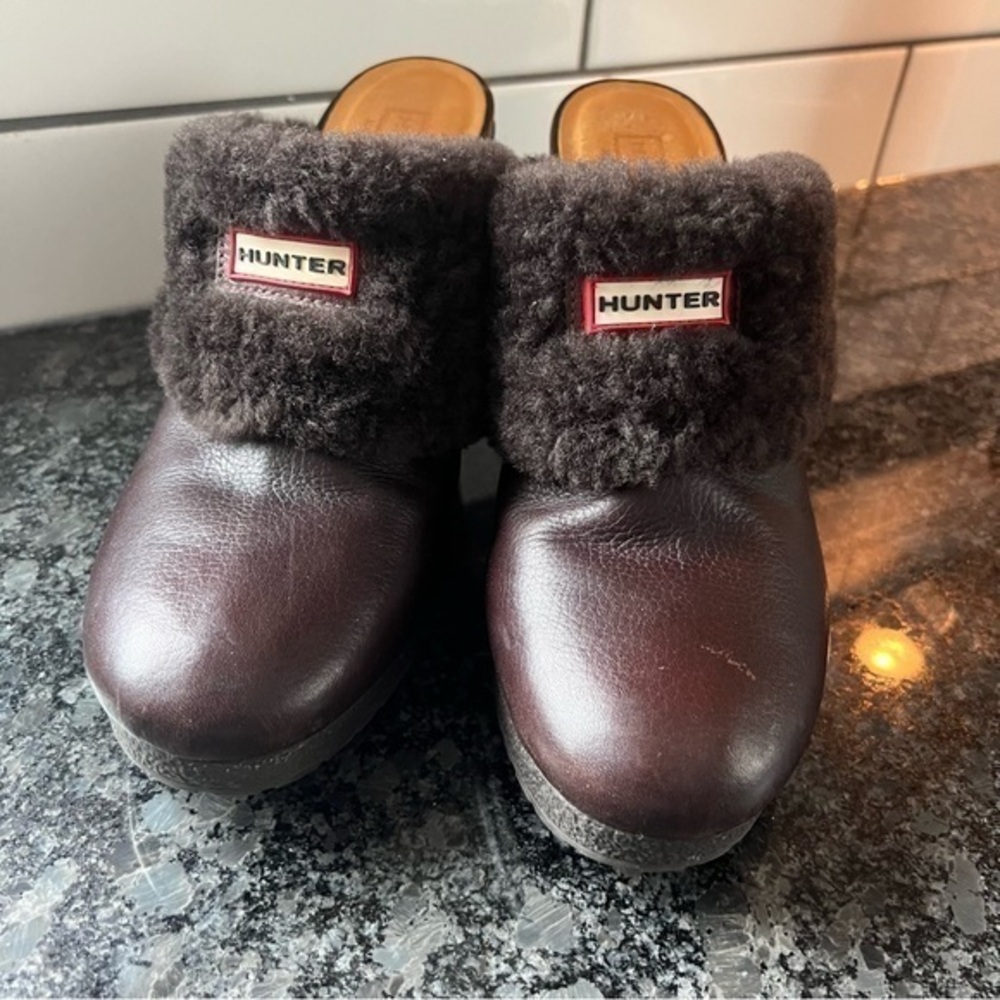 *HUNTER Bruson Real Shearling Fur Lined Mules
Clogs Brown Shoes Size 8